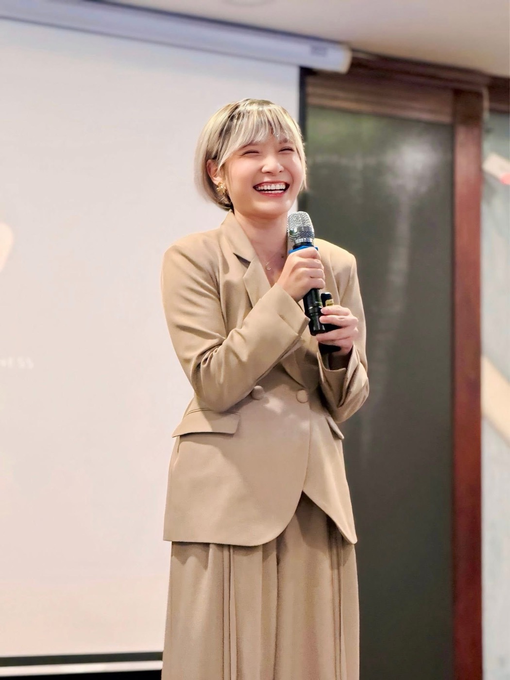 Tú Quỳnh