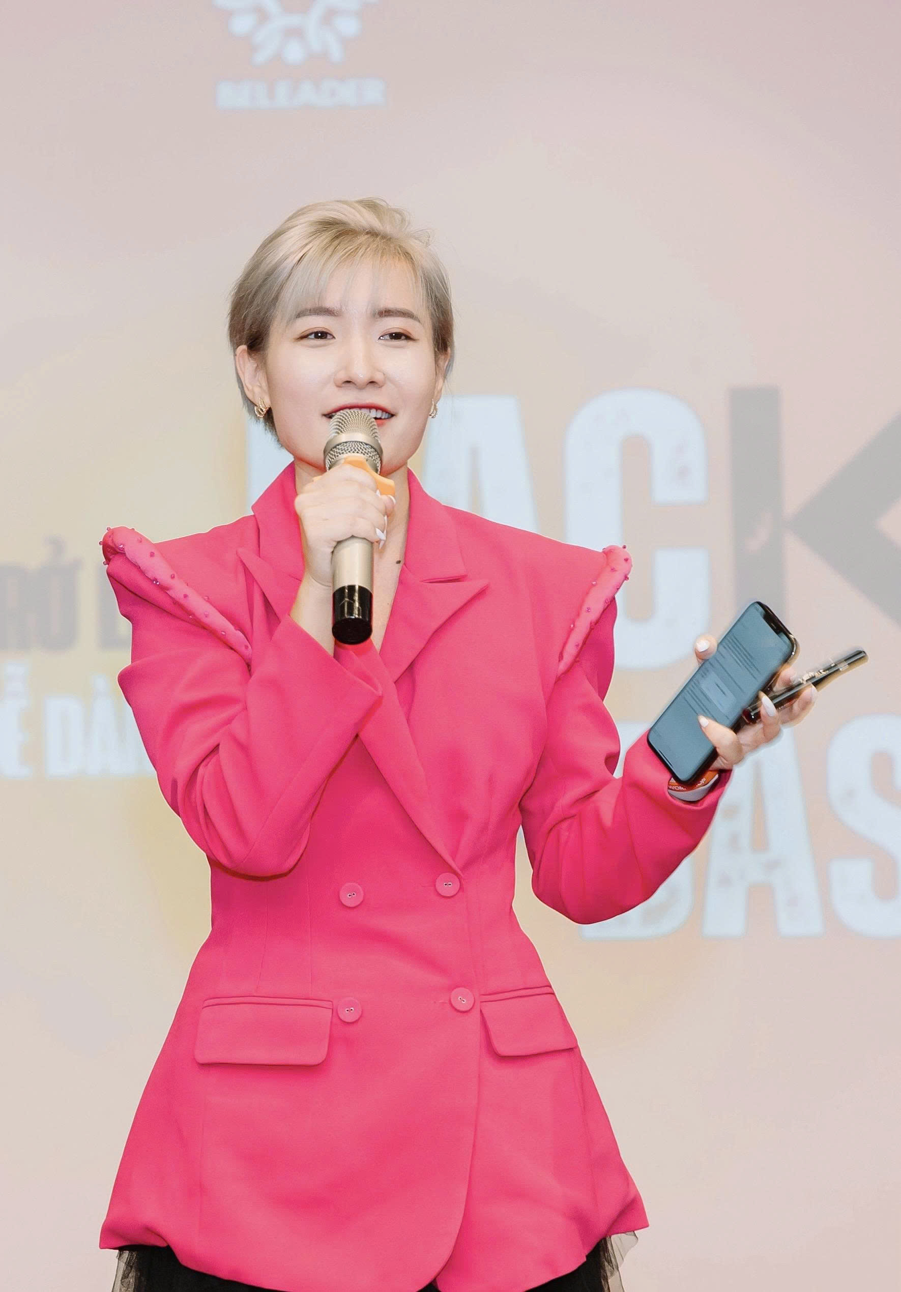Tú Quỳnh